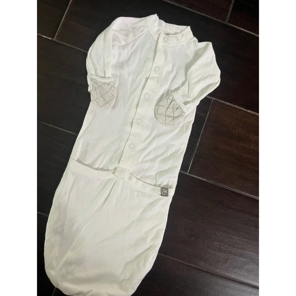 Goumi Kids White Organic Cotton Bamboo Sleep Gown Mitten Cuffs 0-3M Sleeper